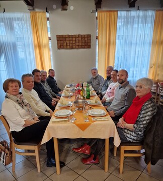 Župan in prostovoljci na druženju ob zaključku leta 2025