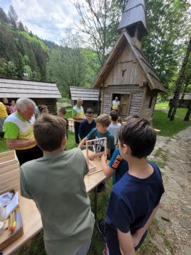 Obeležitev svetovnega dneva čebel v Lučah