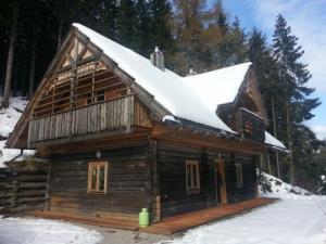 Gozdarska koča Kašna planina