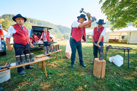 Streljanje z možnarji (Foto Janez Kotar)